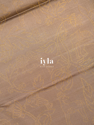 The Vintage Modernist Reversible Silk Saree in Champagne Sand