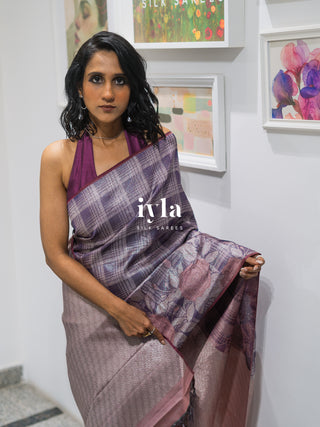 The Enchanted Rose Grid Kanjeevaram in Amethyst Purple
