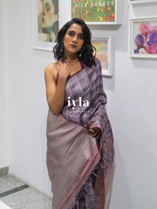 The Enchanted Rose Grid Kanjeevaram in Amethyst Purple