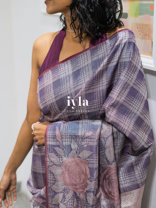 The Enchanted Rose Grid Kanjeevaram in Amethyst Purple