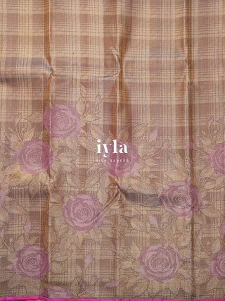 The Enchanted Rose Grid Kanjeevaram Dipped in Gold