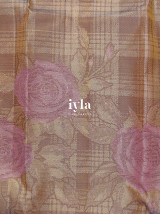 The Enchanted Rose Grid Kanjeevaram Dipped in Gold