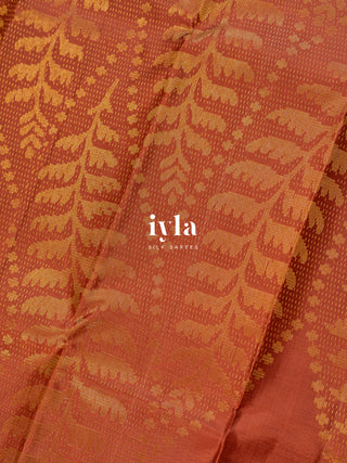 The Banana Grove Enchantment Kanjeevaram in Burnt Umber