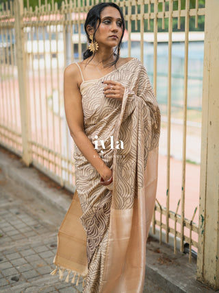 The Dreamy Waves Kanjeevaram in Vanilla Cream