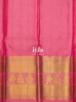 The Vintage Ornate Affair Kanjeevaram in Apricot Orange