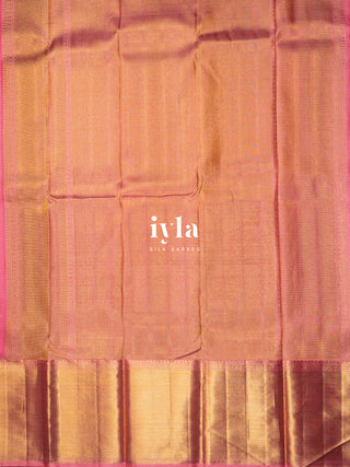 The Vintage Ornate Affair Kanjeevaram in Apricot Orange