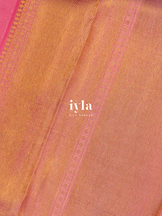 The Vintage Ornate Affair Kanjeevaram in Apricot Orange