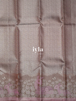 The Deer in Petalscape Kanjeevaram in Pastel Pink