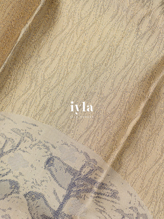 The Off-white Wings of Night Kanjeevaram