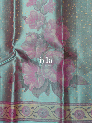 The Wonderland Dreamscape Bloom Kanjeevaram