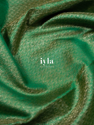 The Wings of Hope Kanjeevaram in Forest Green