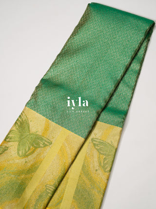 The Wings of Hope Kanjeevaram in Forest Green