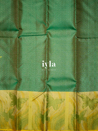 The Wings of Hope Kanjeevaram in Forest Green