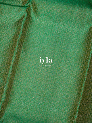 The Wings of Hope Kanjeevaram in Forest Green