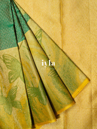 The Wings of Hope Kanjeevaram in Forest Green