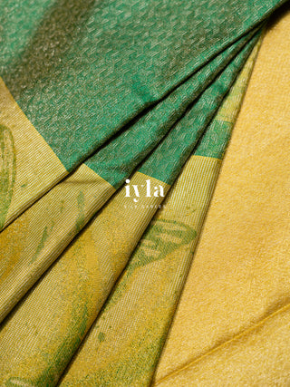 The Wings of Hope Kanjeevaram in Forest Green