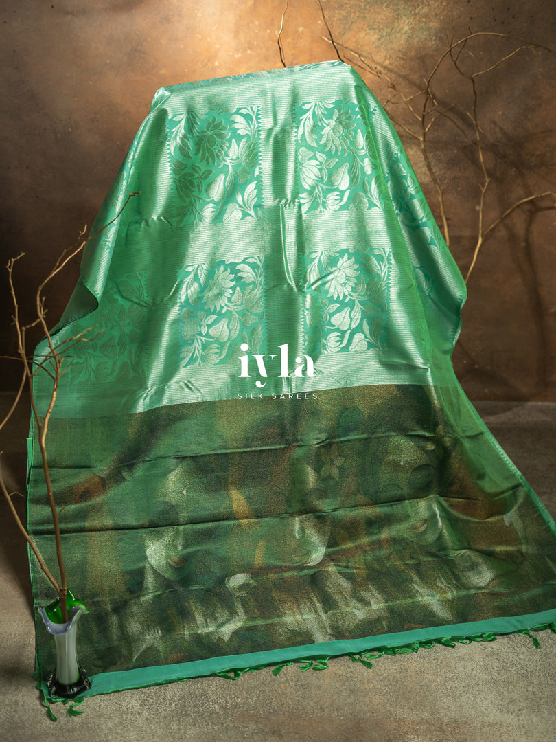 The Women Portrait Painting Kanjeevaram in Sea Foam Green